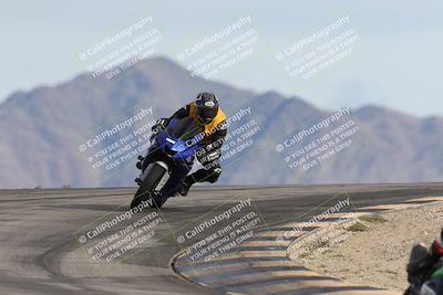 media/Nov-16-2025-Race Pace (Sun) [[8c5fa54630]]/Non Verified Riders (1st 20 Minutes)/6-Turn 12 (2pm)/